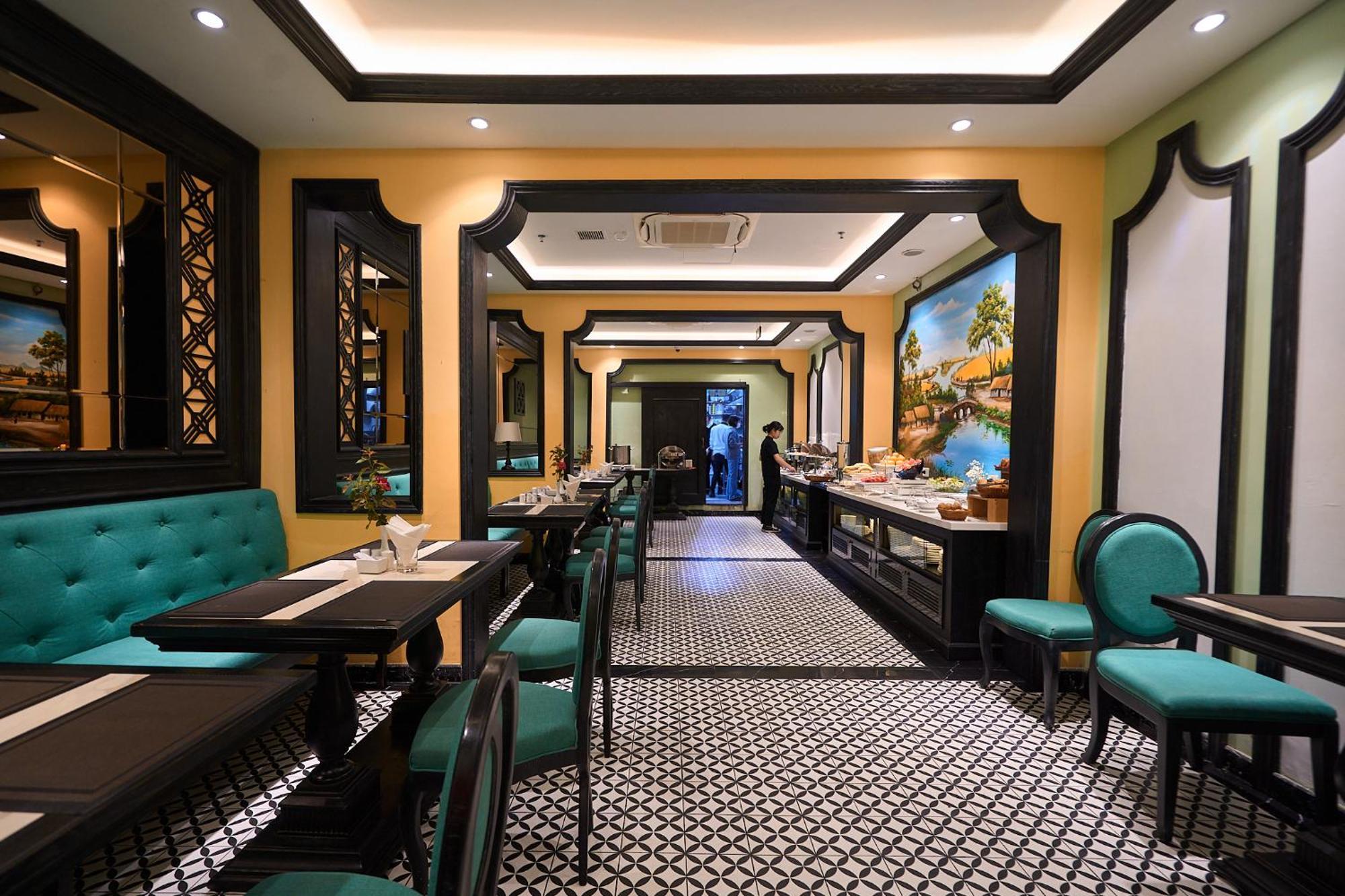 Mina Hotel And Spa Hanoi Buitenkant foto